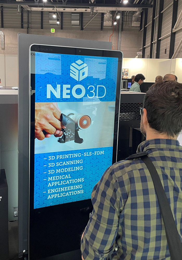 NEO3D Stele von e-display